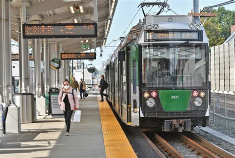 Green Line Extension narrow tracks ‘certainly is unusual,’ MBTA GM Eng says